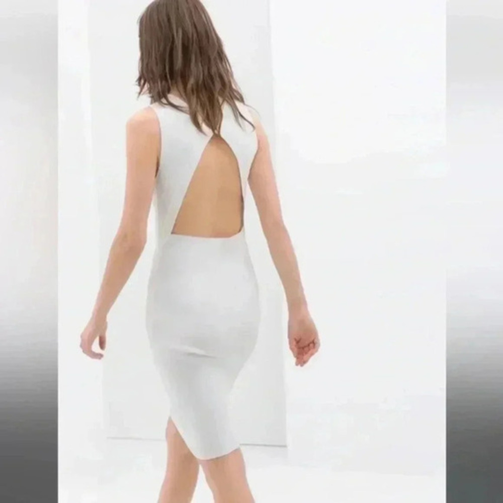 Zara Back Cut Out Dress​​​​​​​​​​​‎